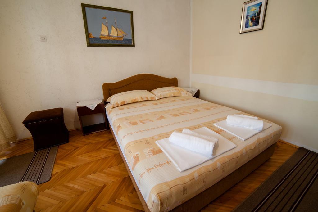Guesthouse Sidro Ulcinj Zewnętrze zdjęcie